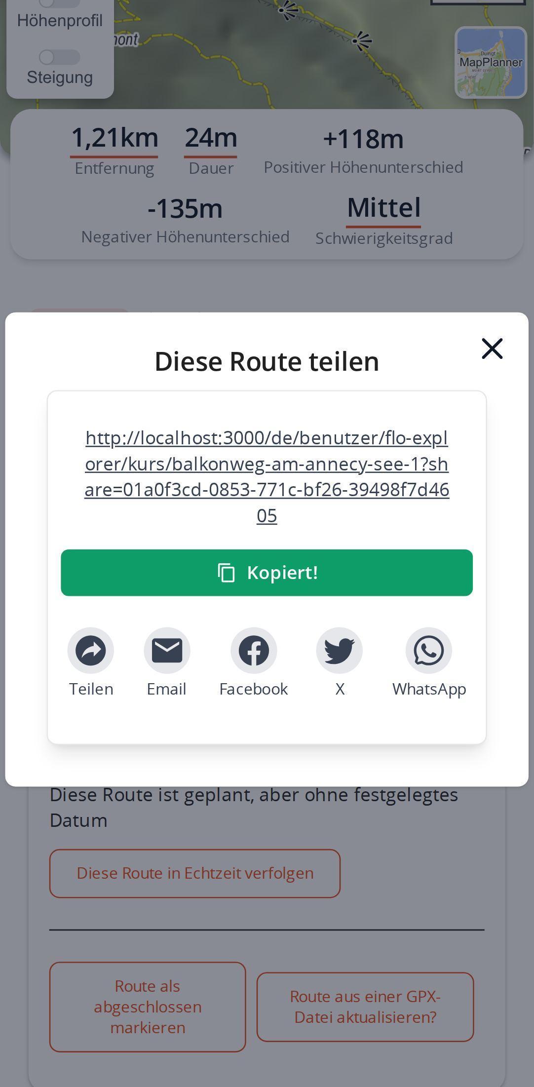 Route auf dem Smartphone in MapPlanner teilen: eindeutiger Link kopiert, Teilen-Schaltfläche des Handys und Symbole für Email, Facebook, X und WhatsApp